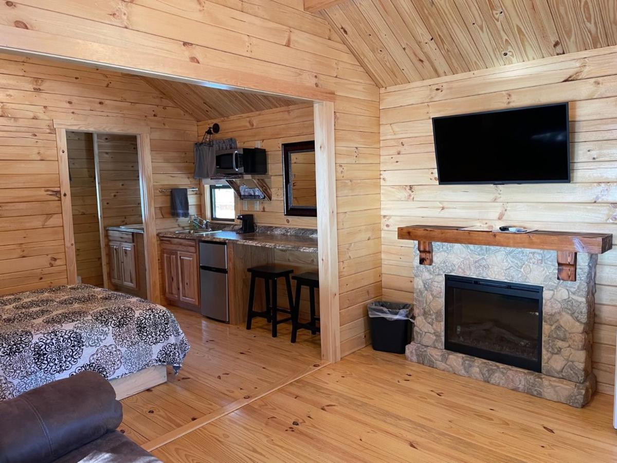 Lakewood Park Campground - Luxury Cabin Barnesville 외부 사진